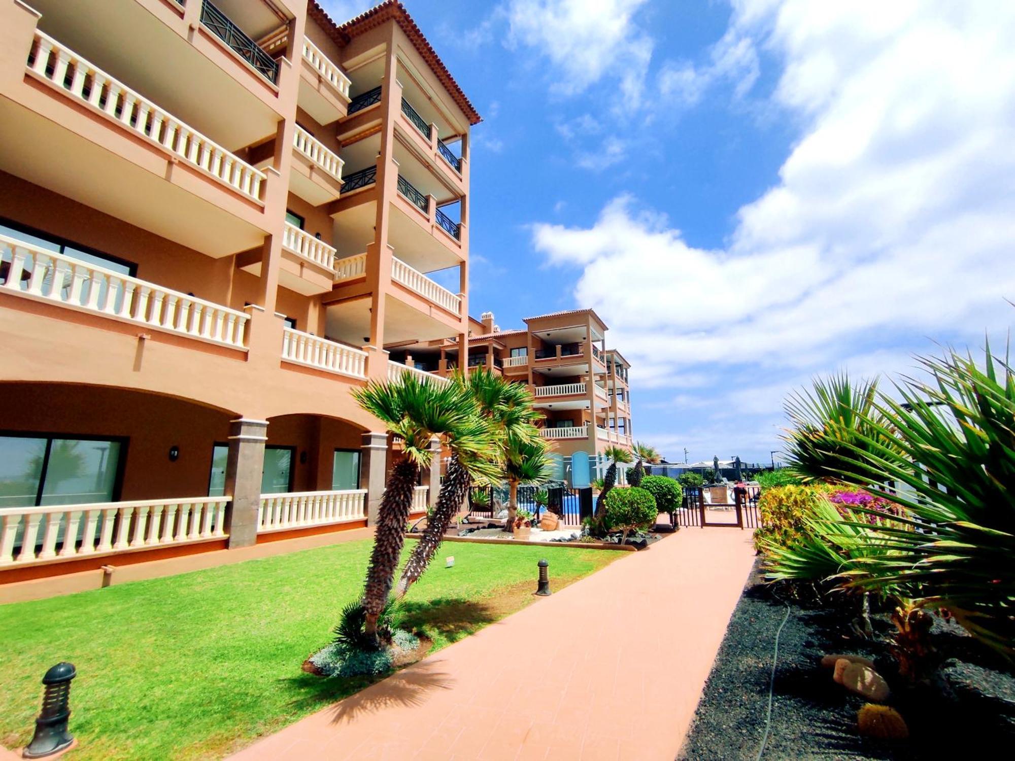 El Nautico Suites, The Beachfront Paradise 산미겔데아보나 외부 사진